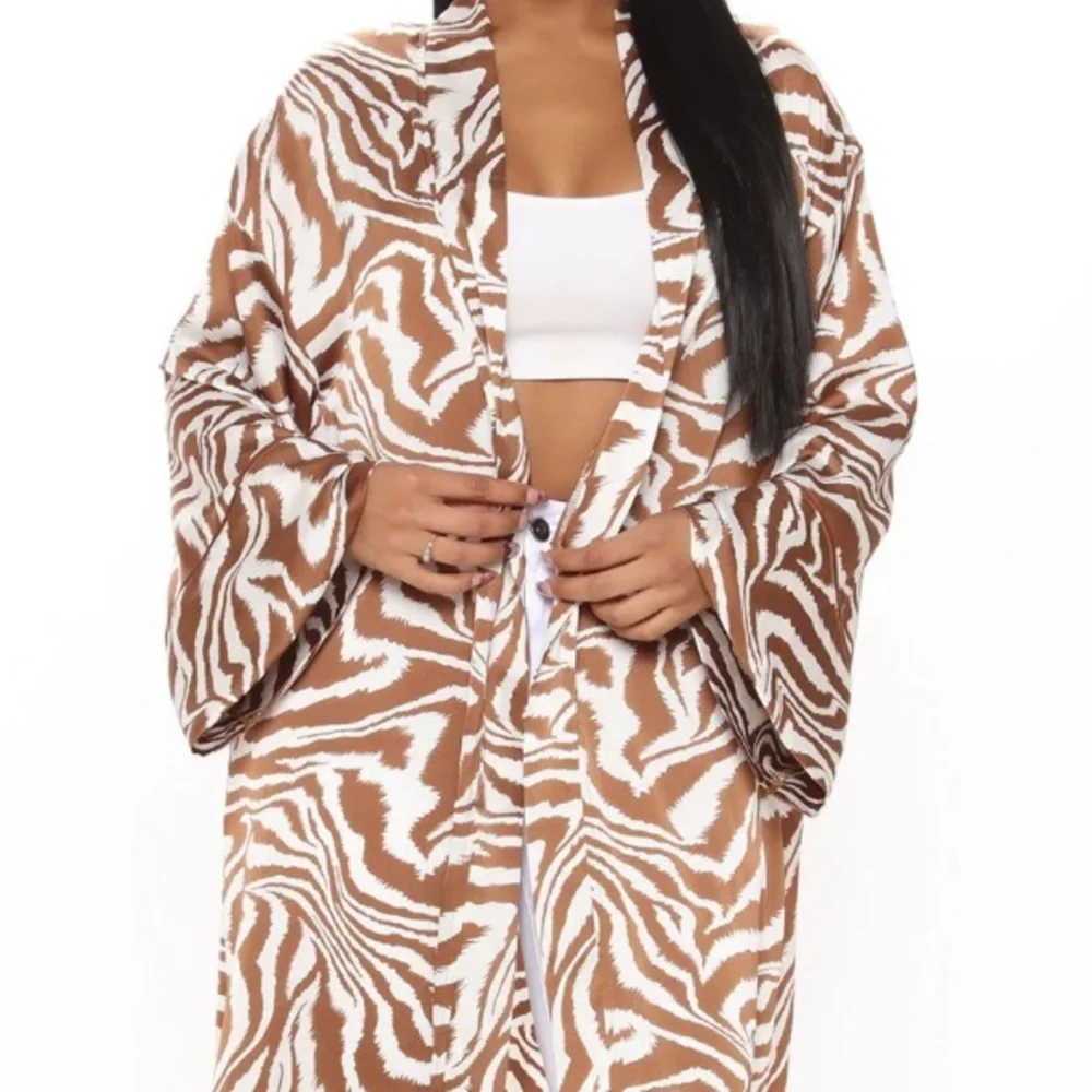Zebra print Elegant Taupe,brown,white Kimono, Large - Picture 8 of 9